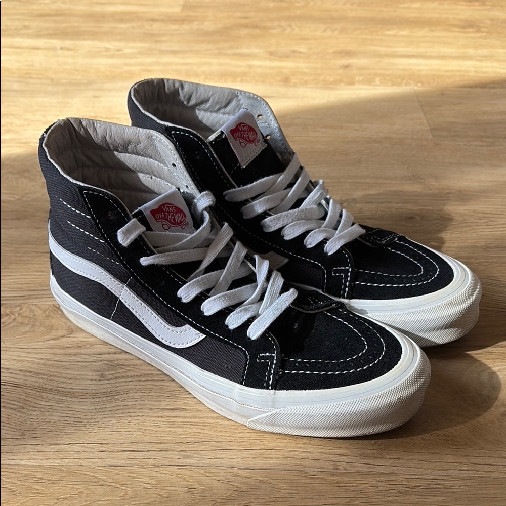 Vans Sk8 Hi LX Women’s 8.5 or Men’s 7